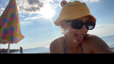 emmy_free header picture leakfans.com