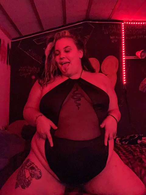 emmykaay header picture leakfans.com