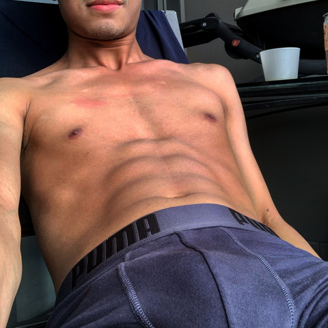 emofficial2020 header picture leakfans.com