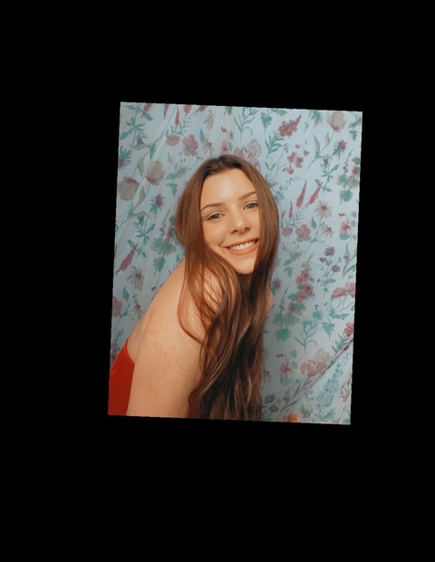 erikaannn header picture leakfans.com