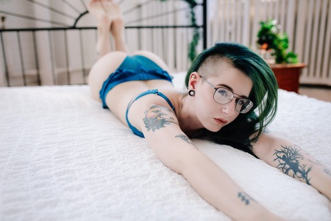 eristhorn header picture leakfans.com