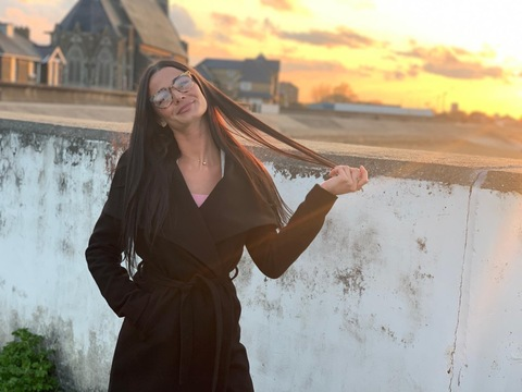 ernak header picture leakfans.com