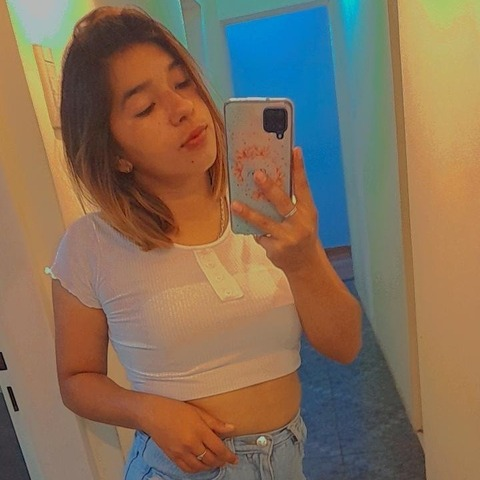 esmilce header picture leakfans.com