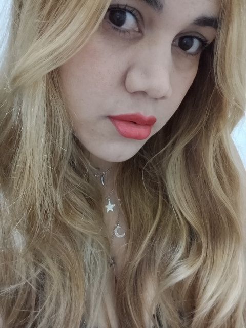 estrellita5 header picture leakfans.com