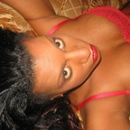 famousfoxx profile picture leakfans.com