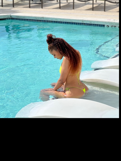 fanboo header picture leakfans.com