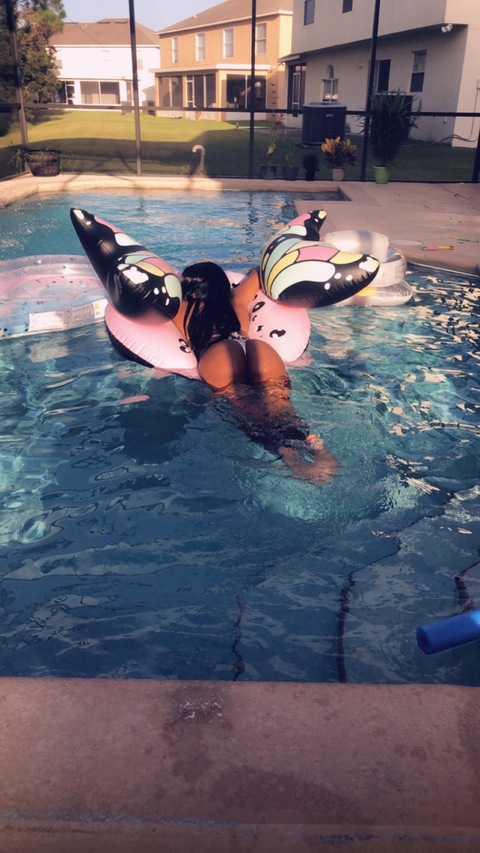 felicity_fetish header picture leakfans.com