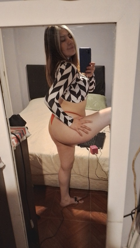 flopyhot20 header picture leakfans.com