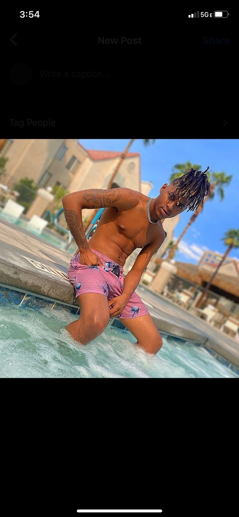 freakish_kidd header picture leakfans.com