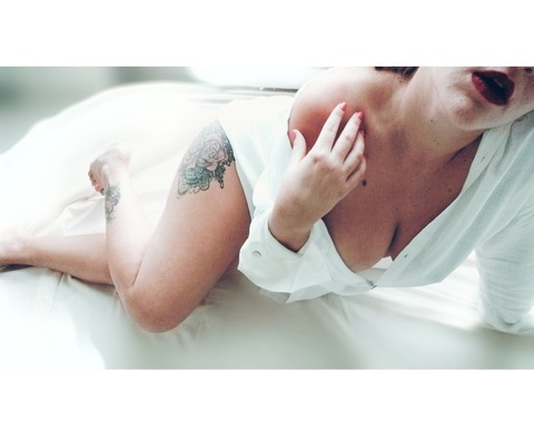 frencisblush header picture leakfans.com