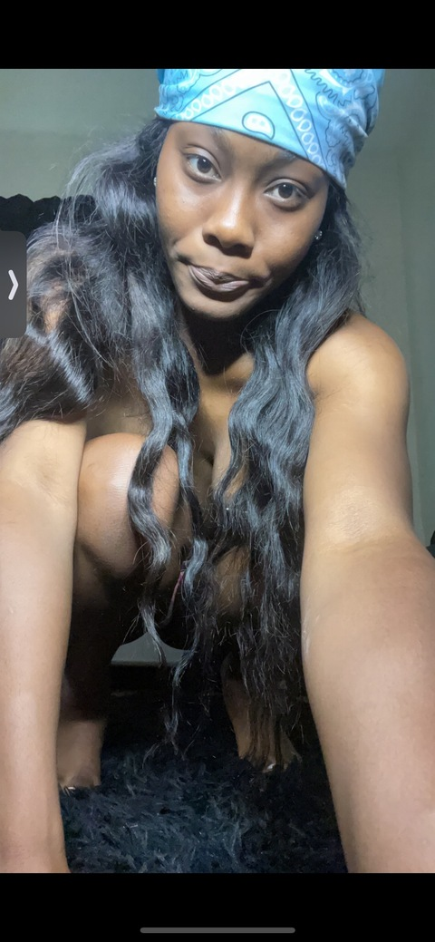 geegee2 header picture leakfans.com