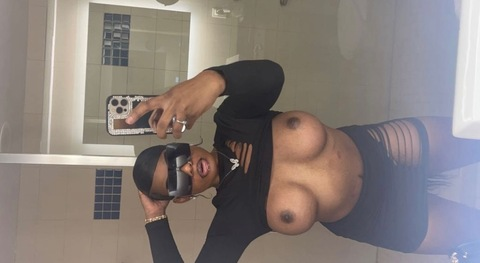 genisisb header picture leakfans.com