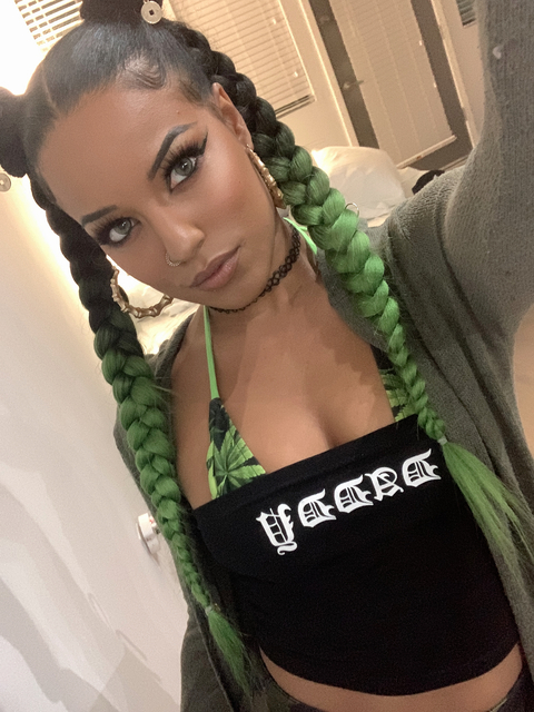 goddexx header picture leakfans.com