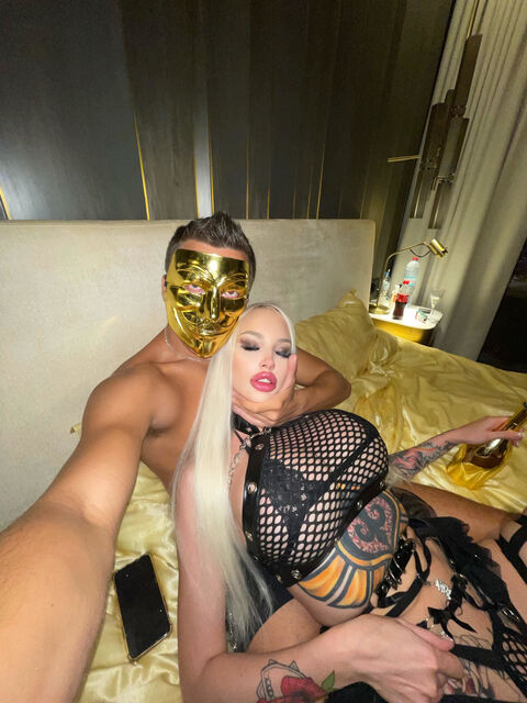 goldenlou header picture leakfans.com