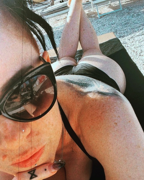 goticamente header picture leakfans.com