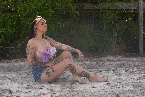 grave_yard_vixen header picture leakfans.com