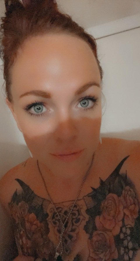 greengoddess2388 header picture leakfans.com