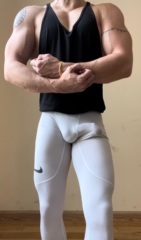 gymbulge header picture leakfans.com