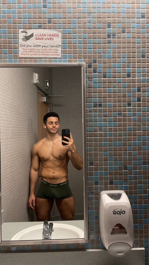 habibimoee header picture leakfans.com