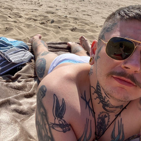 happy4never header picture leakfans.com