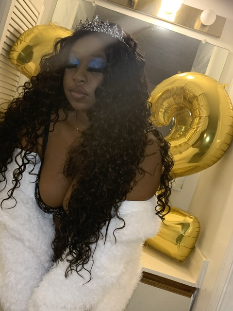 heavysworld header picture leakfans.com