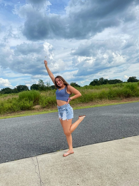 heyheykk87 header picture leakfans.com