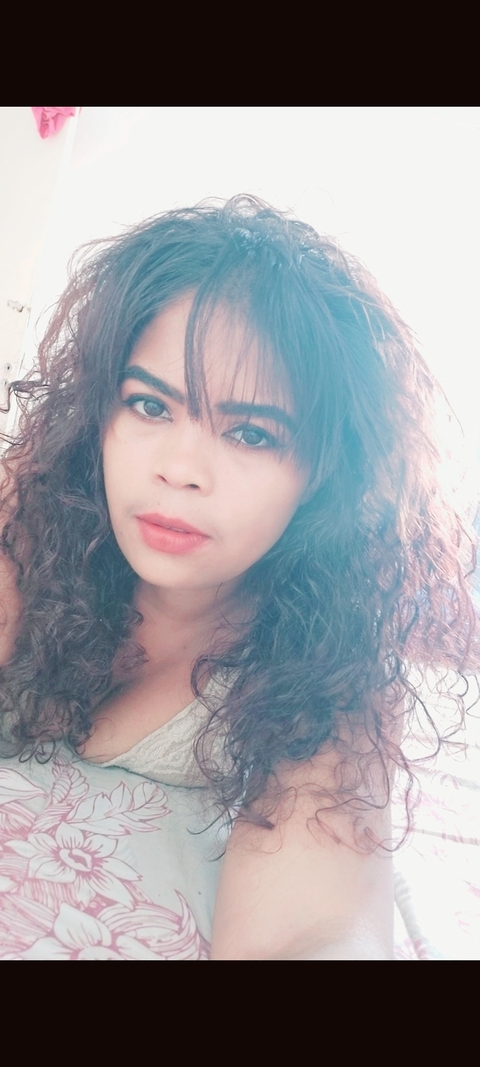 hiellen header picture leakfans.com