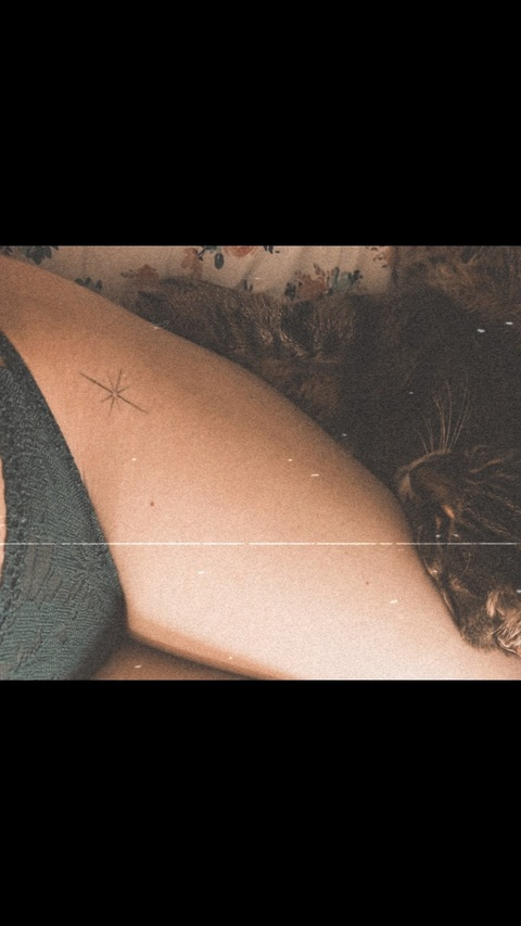hippie.luna header picture leakfans.com