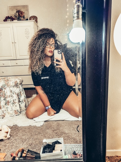 honeyscurl header picture leakfans.com