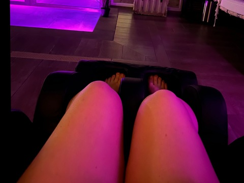 honeyy1998 header picture leakfans.com