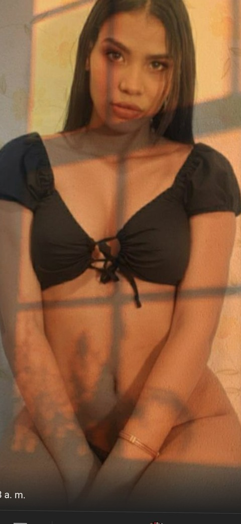 hotbrunette.0 header picture leakfans.com