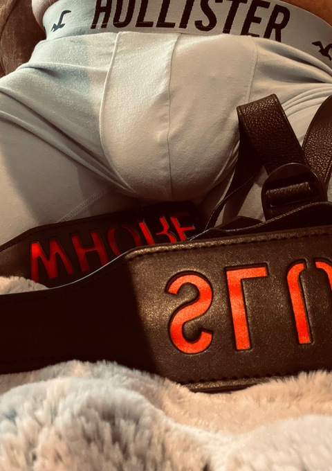 hotpiercedguy4u header picture leakfans.com