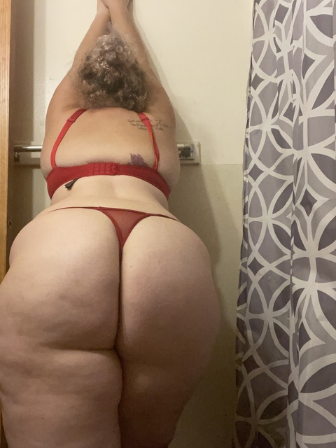 Header of hottmommas69