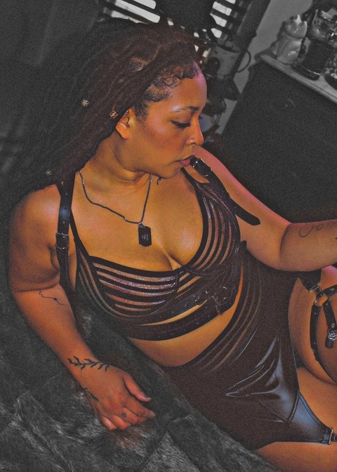 hunyybunz1 header picture leakfans.com