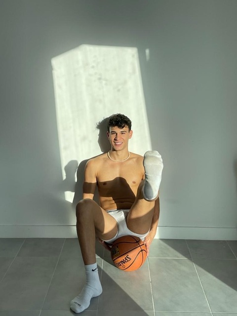 iamalann23 header picture leakfans.com