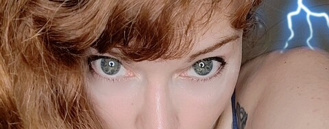 iamredkitty header picture leakfans.com