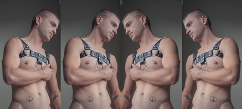 iamtombentley header picture leakfans.com