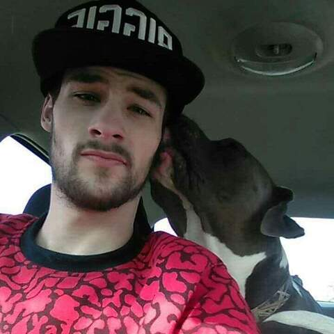 ian.z.barton26 header picture leakfans.com