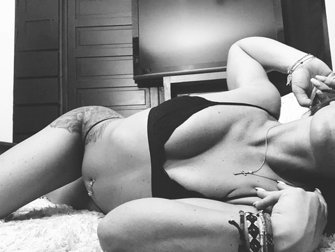 iiitsnoelleee header picture leakfans.com