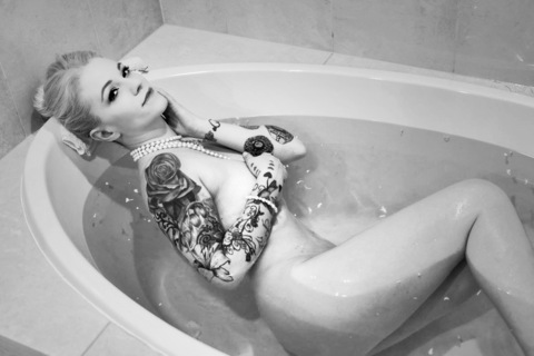 invyrose header picture leakfans.com