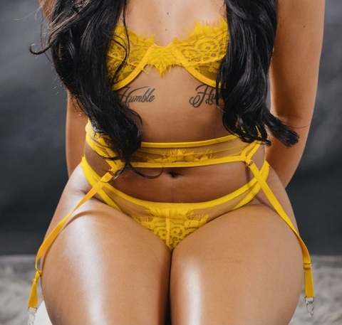 islandbunnyofficial header picture leakfans.com