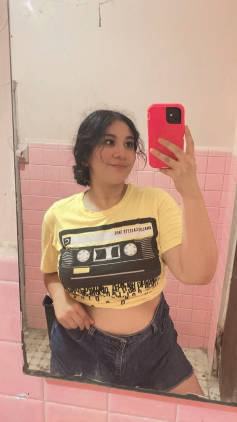 italktothemoon header picture leakfans.com