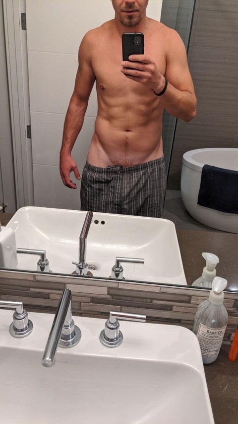 jorgeshuge header picture leakfans.com