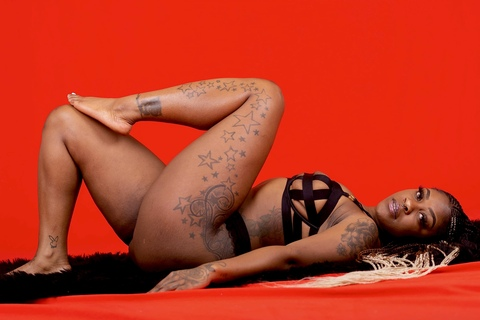 juisay header picture leakfans.com