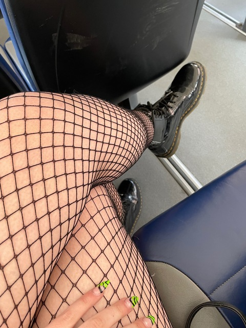 justthelettere header picture leakfans.com