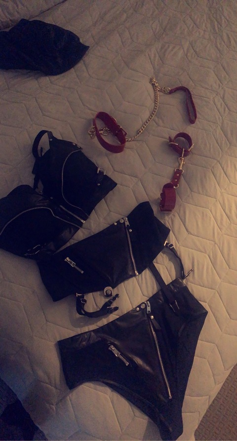 katiekayj header picture leakfans.com