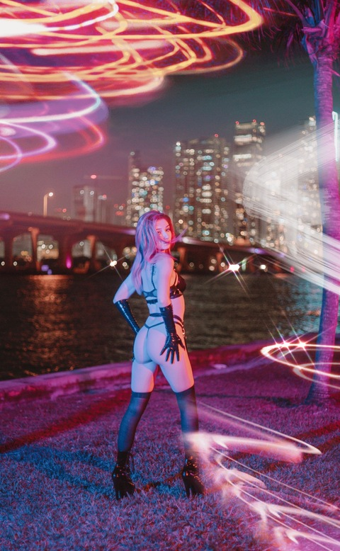 kayglow69 header picture leakfans.com