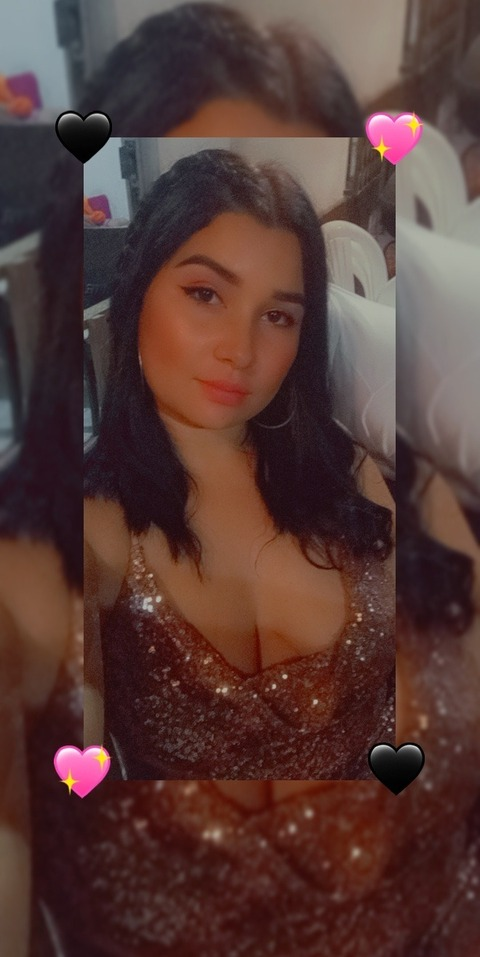 kelly.p header picture leakfans.com