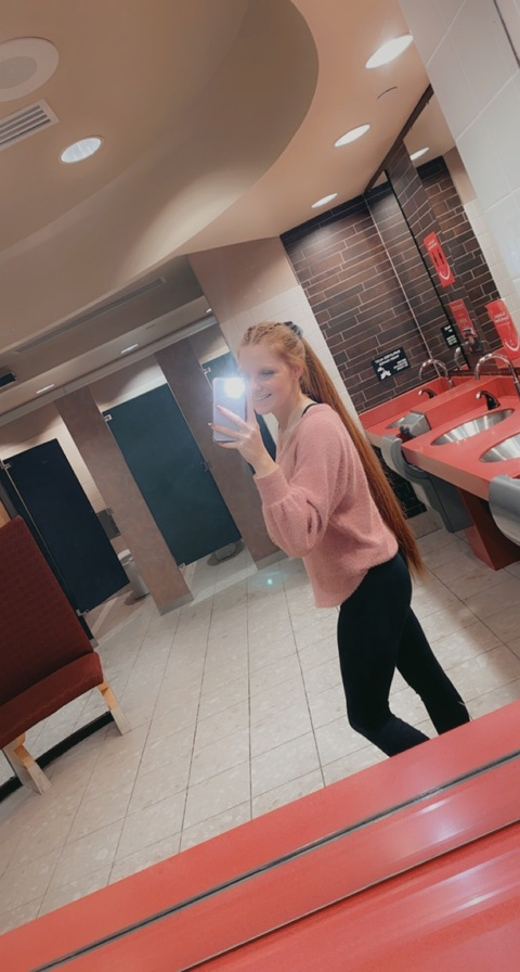 kellyluv1 header picture leakfans.com