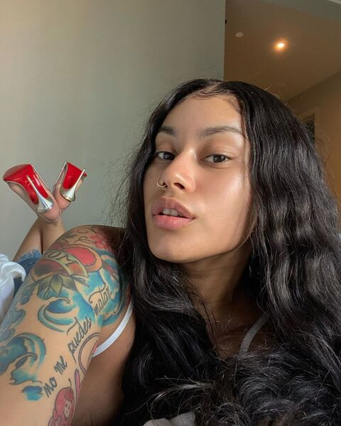 kimberliemontano header picture leakfans.com